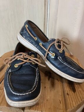 Sperry Navy Leather Boat Shoes with Tan Laces